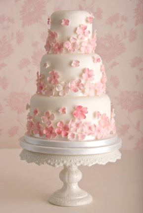 مجموعة تورتات للمناسبات Pretty-pink-wedding-cake